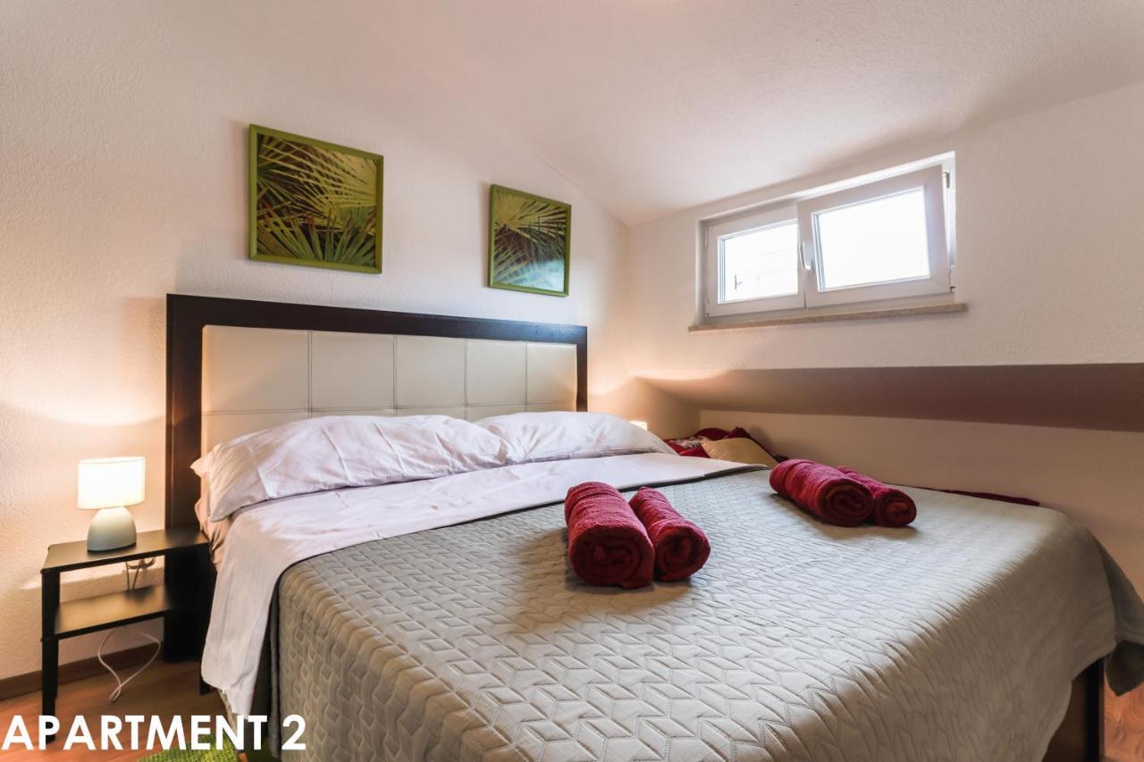 Maestral Apartments Върсар Екстериор снимка
