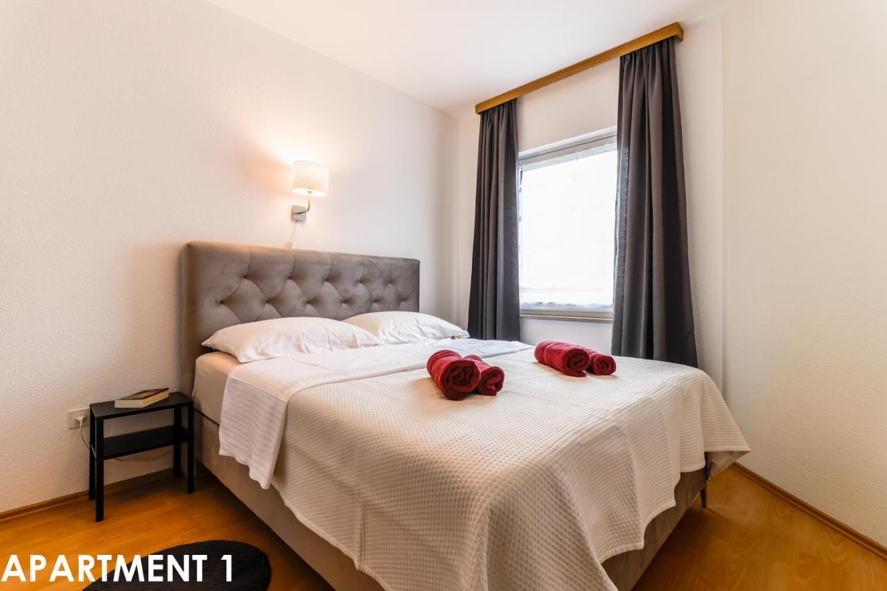 Maestral Apartments Върсар Екстериор снимка