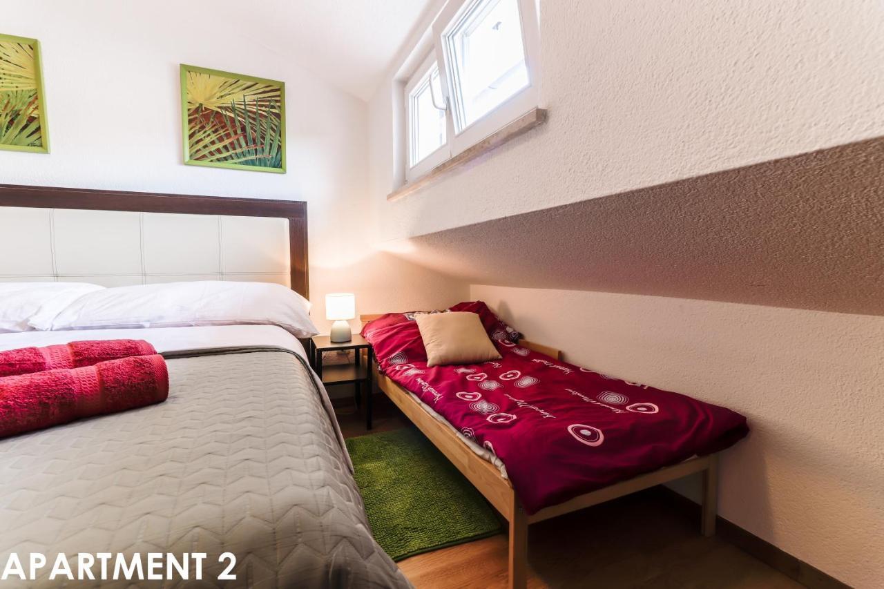 Maestral Apartments Върсар Екстериор снимка